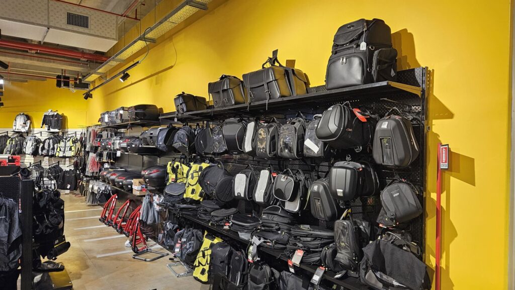 megamoto-immagine-reparto-borse-e-custodie