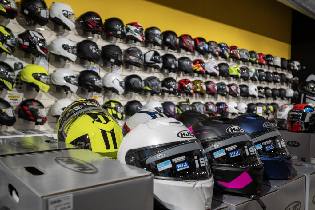 megamoto-foto-negozio-10