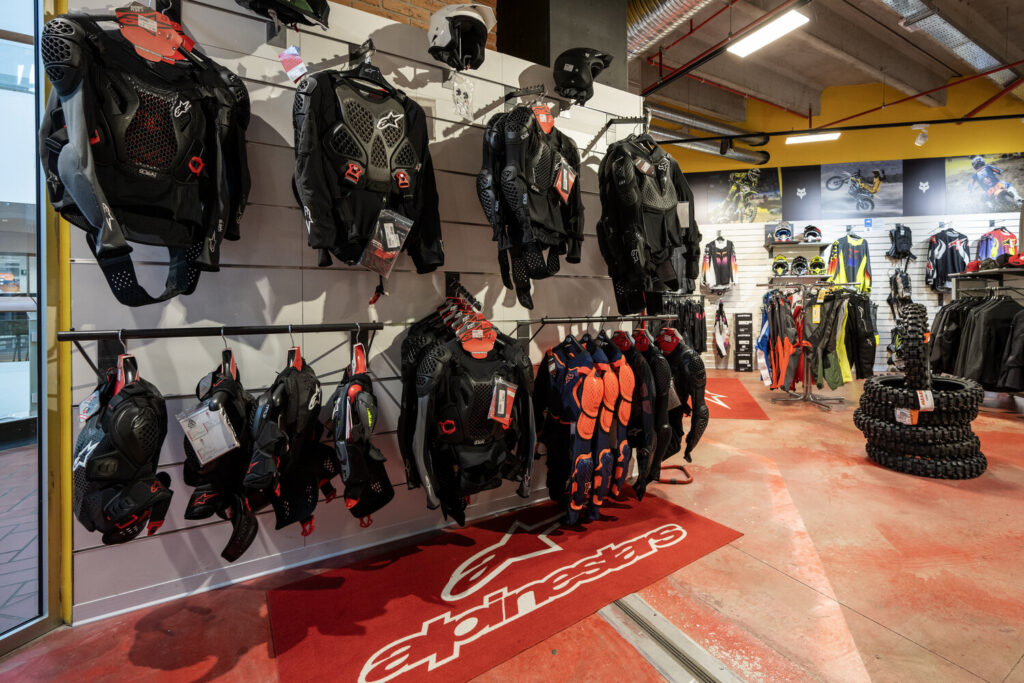 megamoto-foto-negozio-21