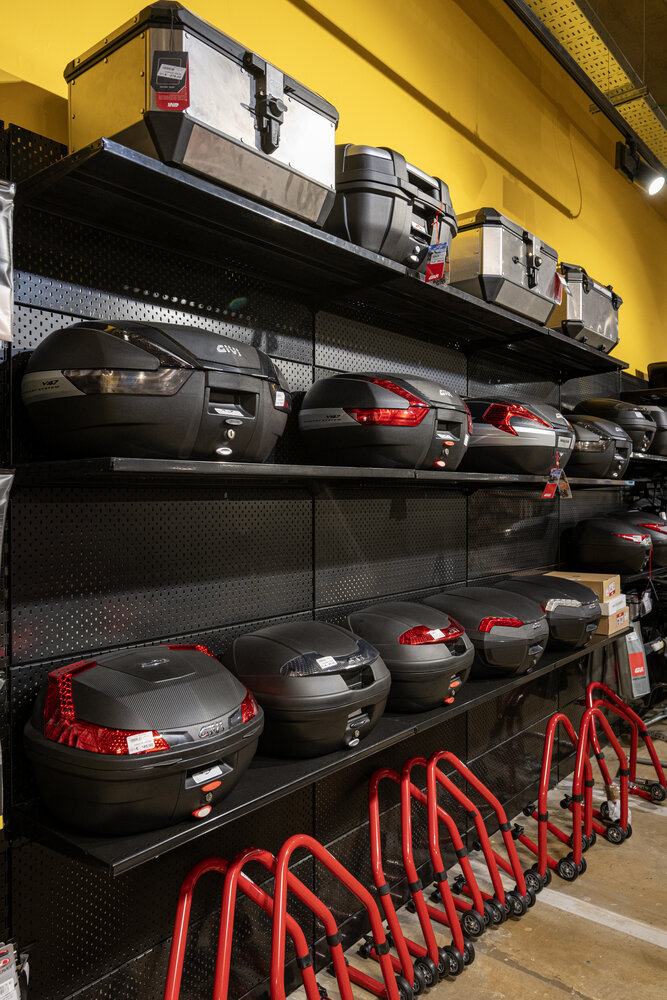 megamoto-foto-negozio-42