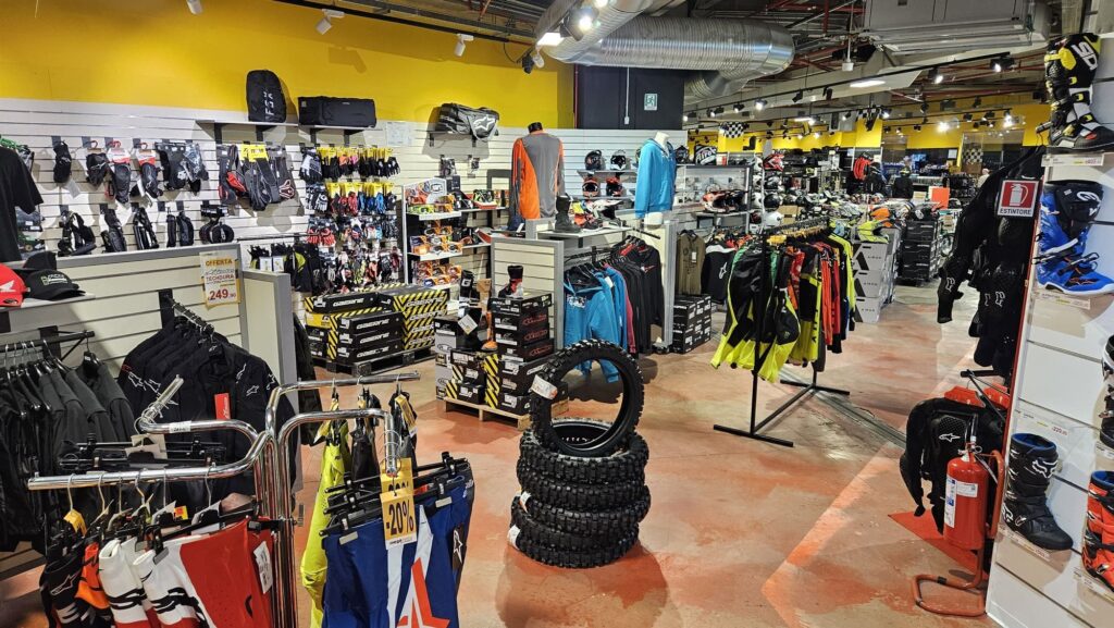 megamoto-immagine-reparto-cross-enduro